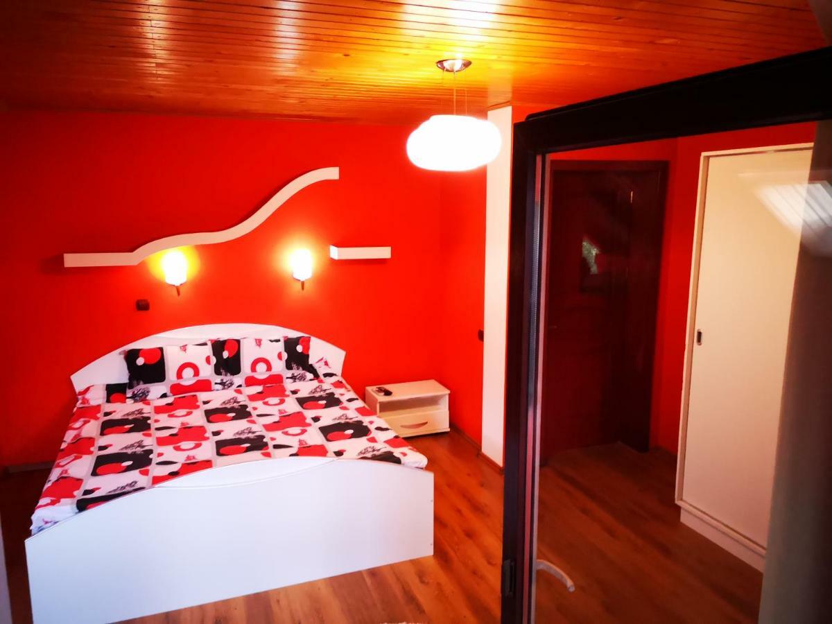 Casa De Vacanta Paraul Rece Eksteriør bilde
